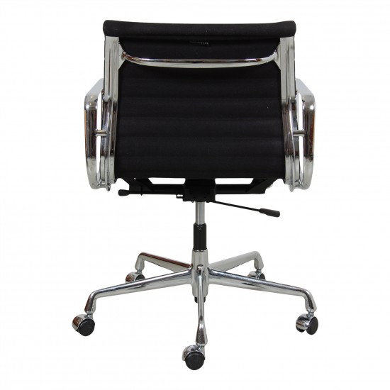 Eames 117 chair online